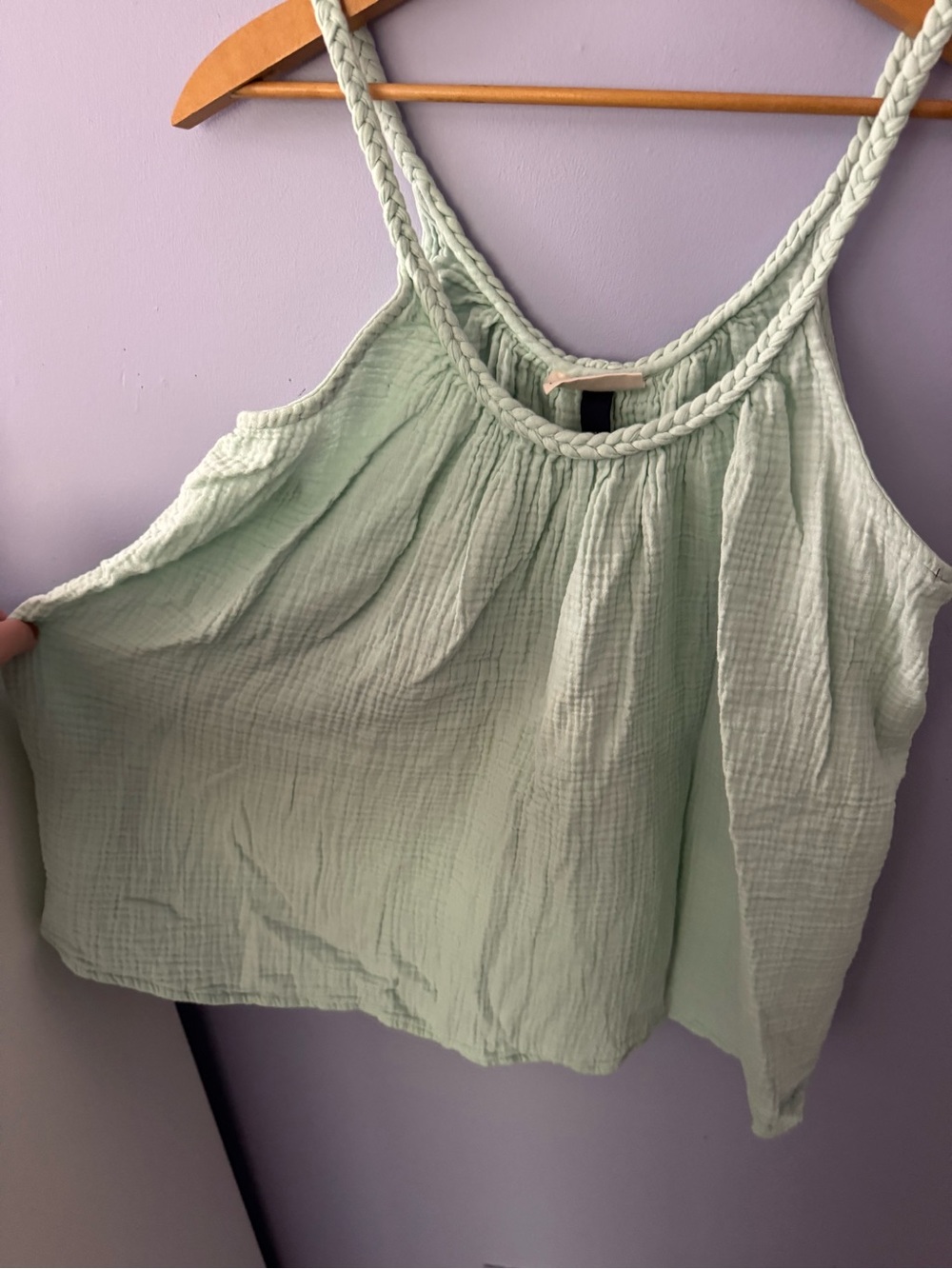 🦋Universal Thread tank top🦋 - Picture 2 of 3